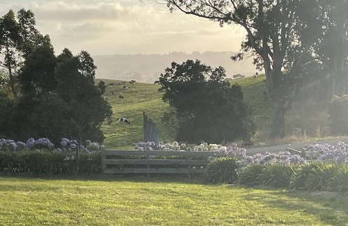 Mount Eccles House | Spectacular view in the heart of South Gippsland! Sleeps 12, short or long term!