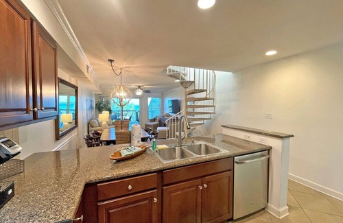 Pensacola Beach House | Spectacular Views from all Windows in this Sound Frond Condo; Pets Welcome!