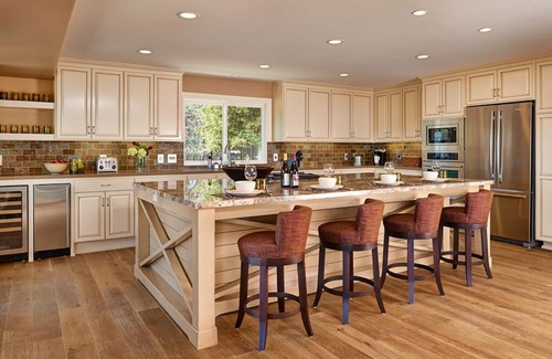 Atascadero House | Spectacular Views: Main house sleeps 10, additional lodging for 8 more with fees