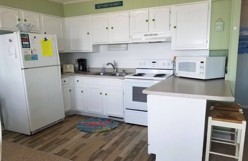 Emerald Isle House | Spectacular Views! OCEANFRONT 8 BR, 4 BA Duplex