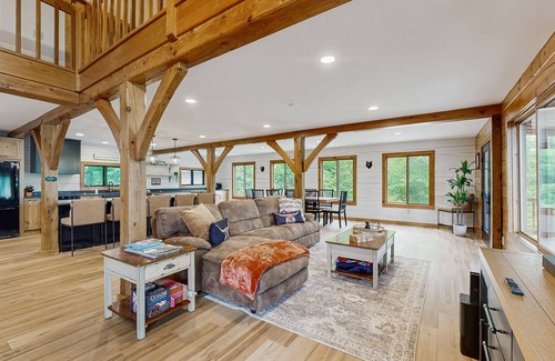 Silver Lake House | Spectacularly updated family mountain lodge w/deck & amazing views
