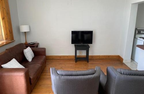 Graaff-Reinet Apartment | Spekboom
