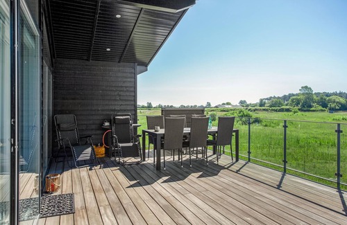 Nordstrand House | Spend a wonderful vacation in this vacation home with good facilities in a beautiful location.