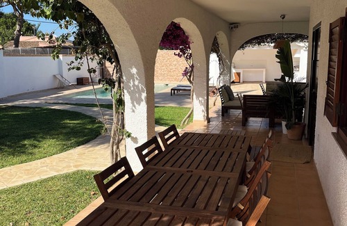 Betera Ski Chalet | Spendide Villa a 20min Valencia & beaches