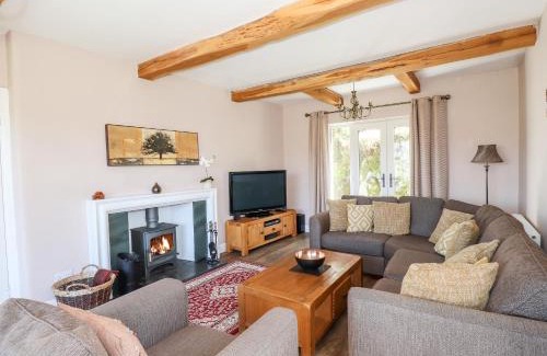 Ambleside House | Spindle Coppice