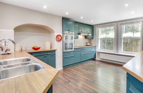 Belford House | Spindlestone House - Five Bedroom House, Sleeps 10
