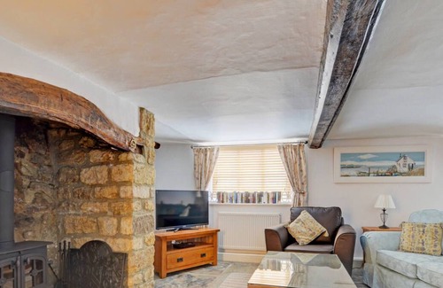 Beaminster House | Spinners Hatch in Beaminster
