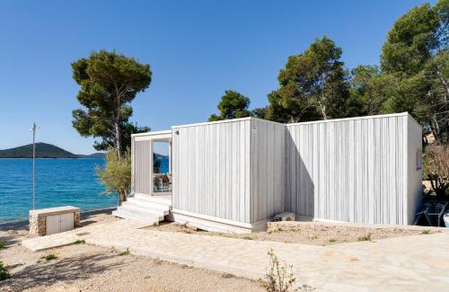 Drage Villa | SPIRIT ONE BUQEZ VILLA - 1st Sea Line by beach