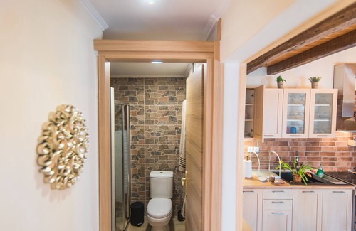 Chlomatiana Cottage | Spiti Lagis - rustic cottage house with 1BR loft