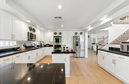 Chandler House | Splash Canyon - Splash Pad & Tons of Games - Gym