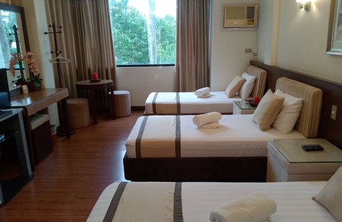 Los Banos Hotel | Splash Suites Hotel Laguna