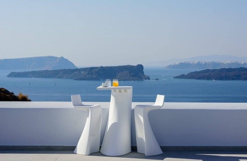 Akrotiri Villa | Splendid Santorini Villa | Villa Vista | 3 Bedrooms | Private pool & Spa Bath