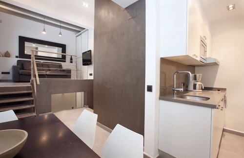 Barceloneta Apartment | Split-level apartment in Barceloneta near sea