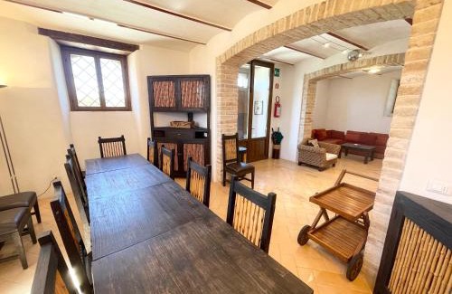 Spoleto Villa | Spoleto Tranquilita sleeps 20 with Wifi Pool Yoga Studio Gardens and Views