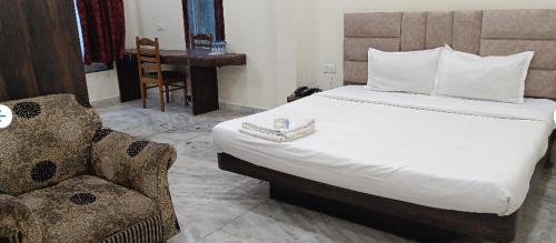 Jabalpur Hotel | SPORTS CLUB OF JABALPUR by TWC