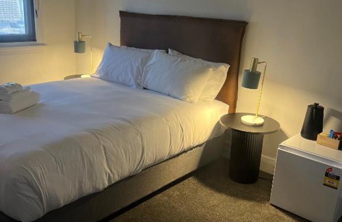 Wagga Wagga Hotel | Sportsmens Club Hotel