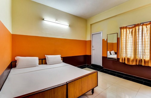 Tirupati Hotel | SPOT ON 36583 Hotel Srinivasa Residency