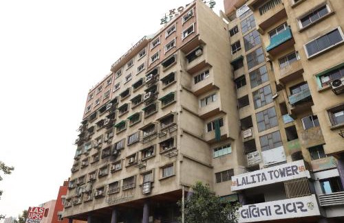 Vadodara Hotel | SPOT ON Hotel Hilltop