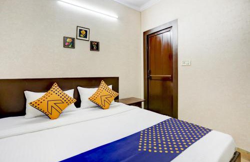 Ghaziabad Hotel | SPOT ON Kings Lodge