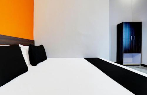 Sihora Hotel | SPOT ON MG PLAZA