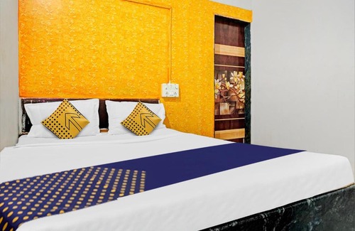 Wadgaon Hotel | SPOT ON Nisarg Lodging & Boarding