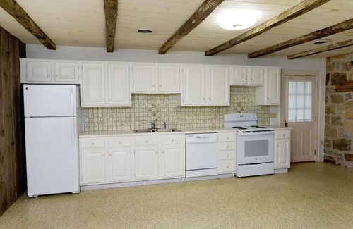 Narvon House | Sprawling Estate With Covered Bridge In Heart Of Lancaster County