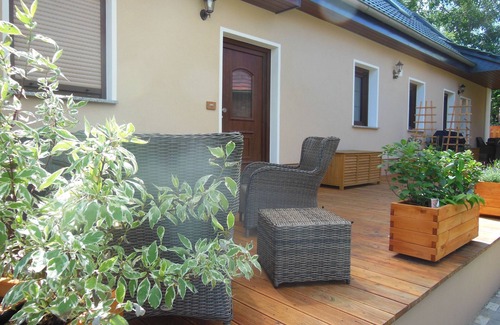 Burg Apartment | Spreewaldlodge, 3 bedrooms, living room, kitchen, 2 bathrooms, shower/toilet - Landhaus Huchatz
