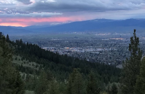 Missoula House | Spring break specia! luxury mountain home minutes from U of M, spectacular views