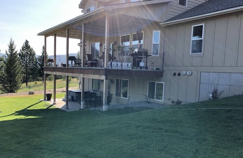 Missoula House | Spring break specia! luxury mountain home minutes from U of M, spectacular views