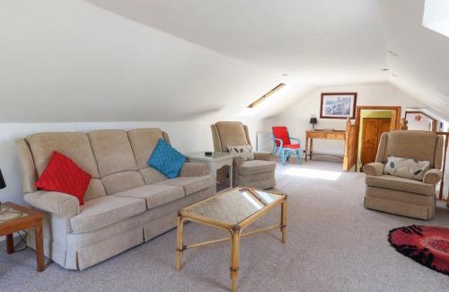 Lynton House | Spring Cottage