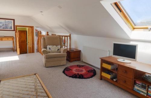 Lynton House | Spring Cottage