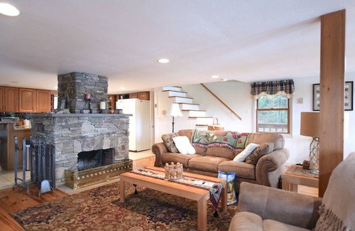 South Casco House | *SPRING DISCOUNT* Serene Lakefront Home on Sebago Lake with Beautiful Sunsets