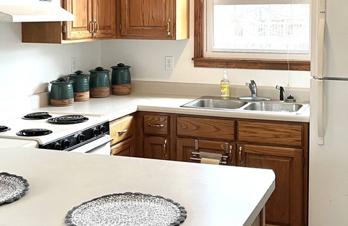 Hardy Cabin | Spring River Waterfront Cabin - Walking Distance to Downtown Hardy & Loberg Park