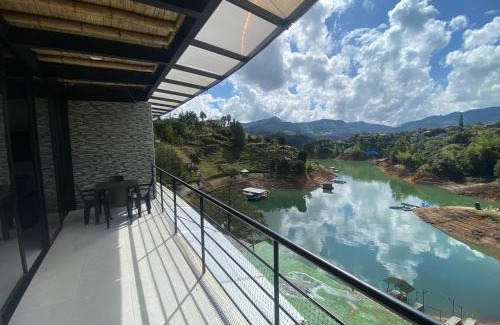 El Penol Villa | Springfield Ecoloft- Guatapé