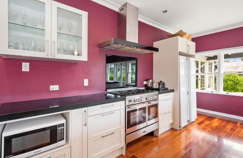 Springfield House | Springfield Rise Lodge - Rotorua Holiday Home