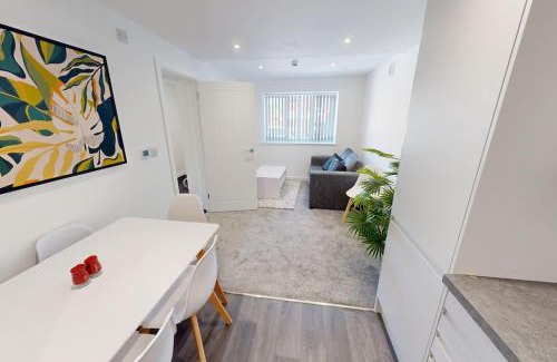 Hull Apartment | Springhead Apartment
