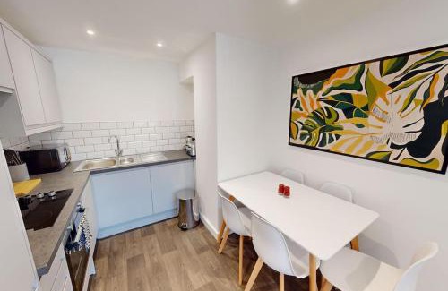 Hull Apartment | Springhead Apartment