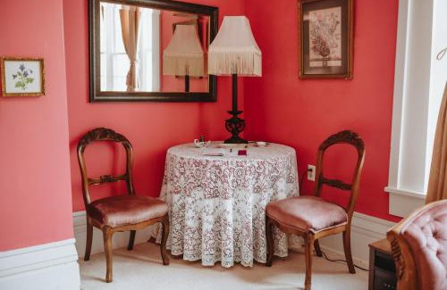 Bloomfield Bed & Breakfast | Springhill Bed and Breakfast Winery and Vineyard