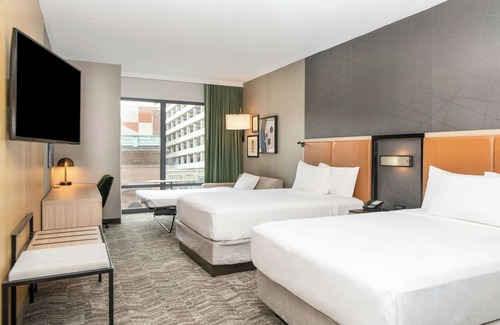 Downtown Baltimore Hotel | SpringHill Suites by Marriott Baltimore Downtown Convention Center Area