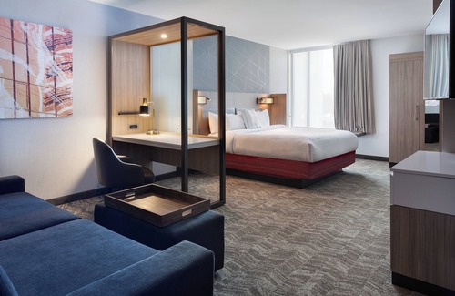 Millenia Hotel | SpringHill Suites by Marriott Orlando at Millenia