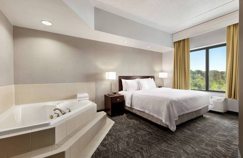 Sterling Hotel | SpringHill Suites by Marriott Dulles Airport