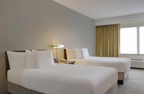 Newark Hotel | SpringHill Suites by Marriott Newark Liberty International