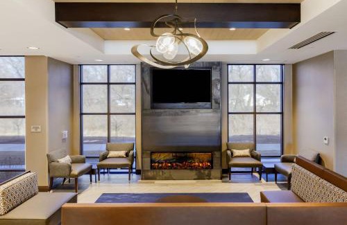 Topeka Hotel | SpringHill Suites by Marriott Topeka Southwest