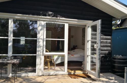 Greve House | Spurvereden ved vandet