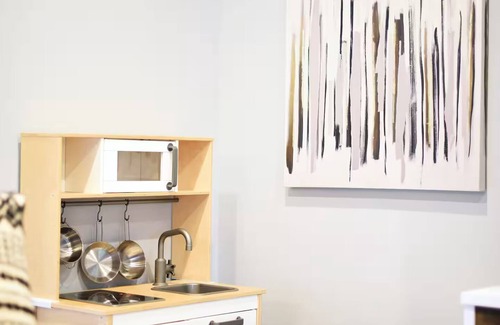 Squirrel Hill South House | Sq. Hill -Frick Park - Parking - King Bed ~ Kid Friendly- Office Area