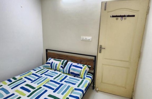 Sadduguntepalya Apartment | SQUARSTAY 1BHK HOME