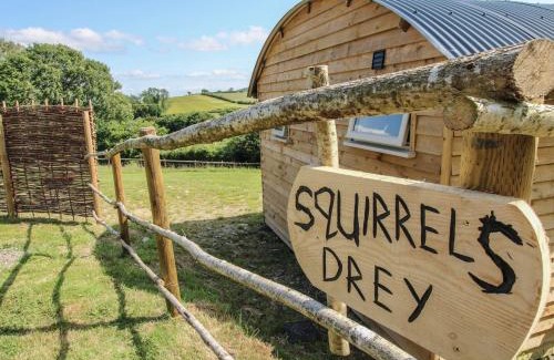 Hopton Castle House | Squirrel's Drey