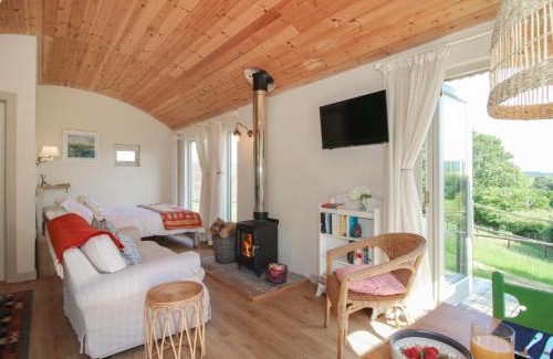 Hopton Castle House | Squirrel's Drey
