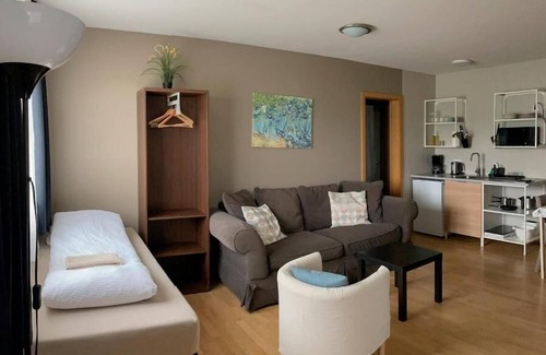 Grundarfjordur House | Stöð Guesthouse & Aparments