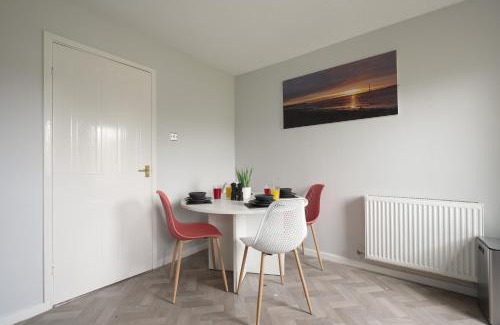 Hull House | St Abbs - Beautiful Home, EV, parking, garden